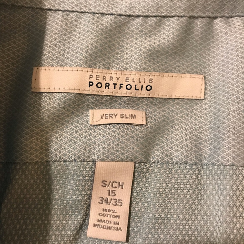 Perry Ellis Portfolio Very Slim Fit LS dress shirt